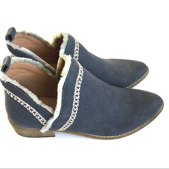 MiiM Blue Suede Booties with Embroidery Size 7.5 - Picture 2 of 8